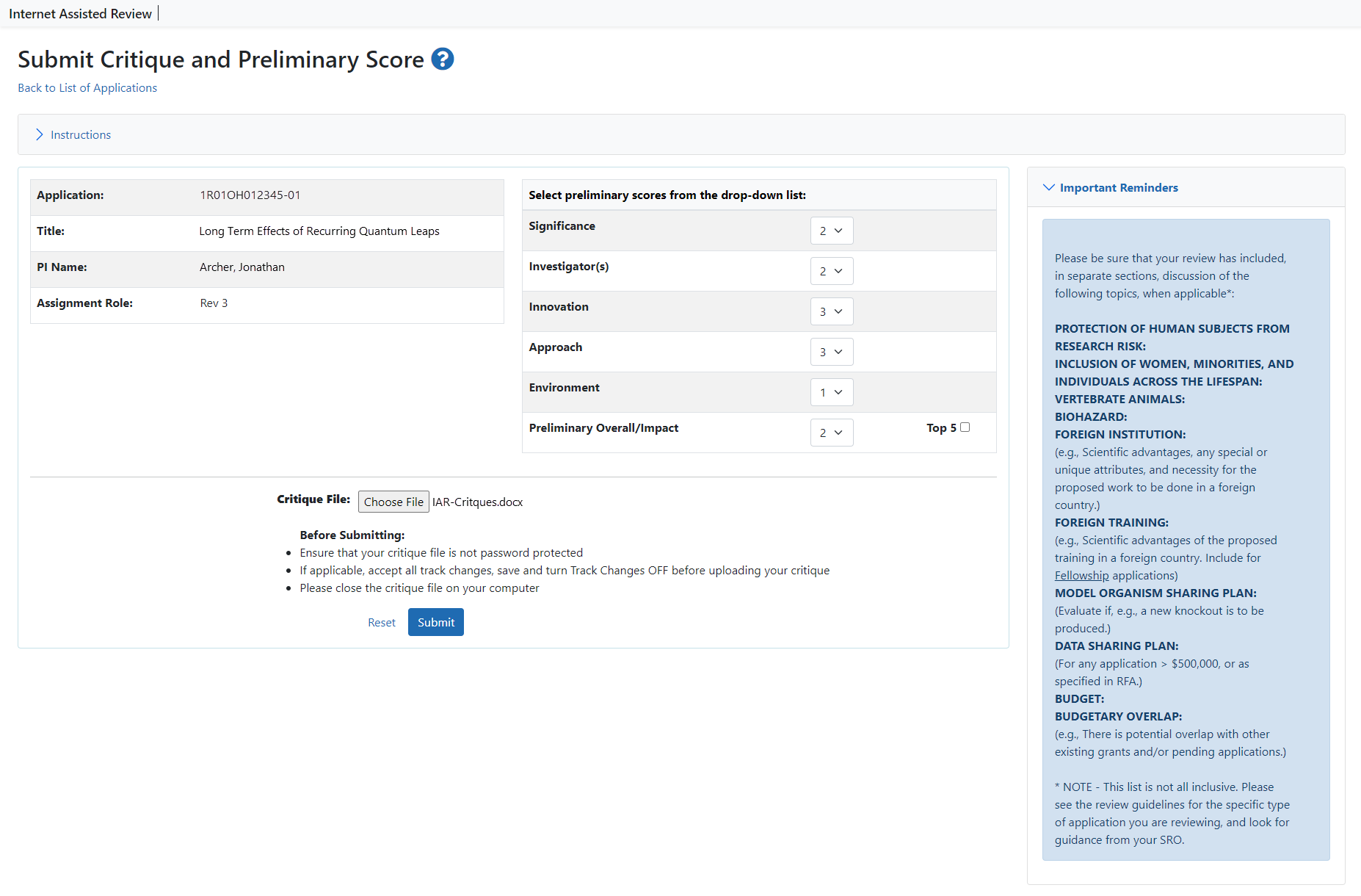 Submit Critiques and Preliminary Scores screen